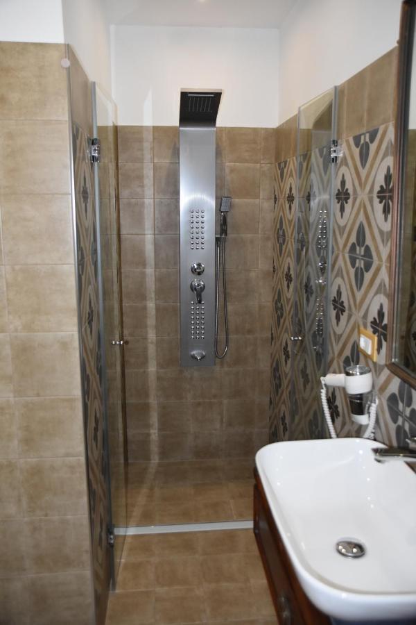 Le Dame Manfrede Otel Faenza Dış mekan fotoğraf
