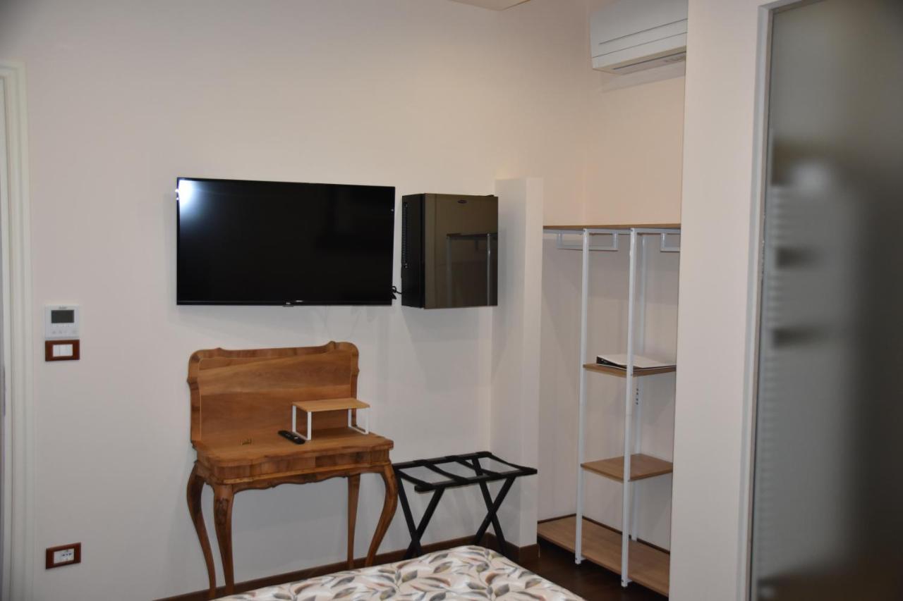 Le Dame Manfrede Otel Faenza Dış mekan fotoğraf